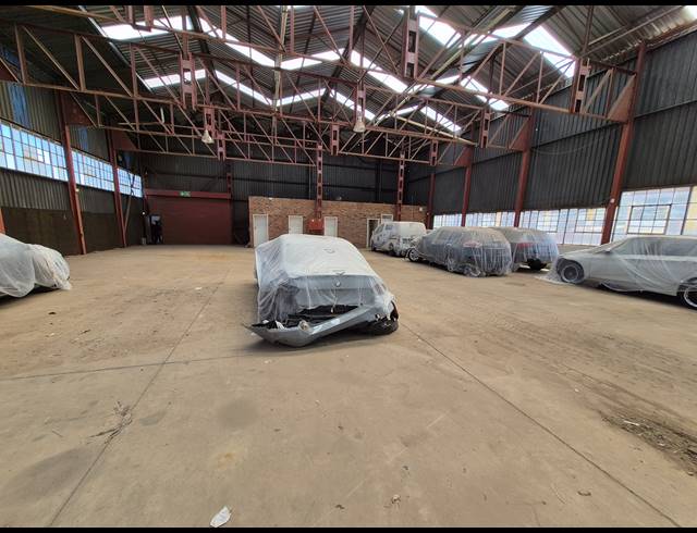 9,600M² WAREHOUSE FOR SALE IN DENVER
